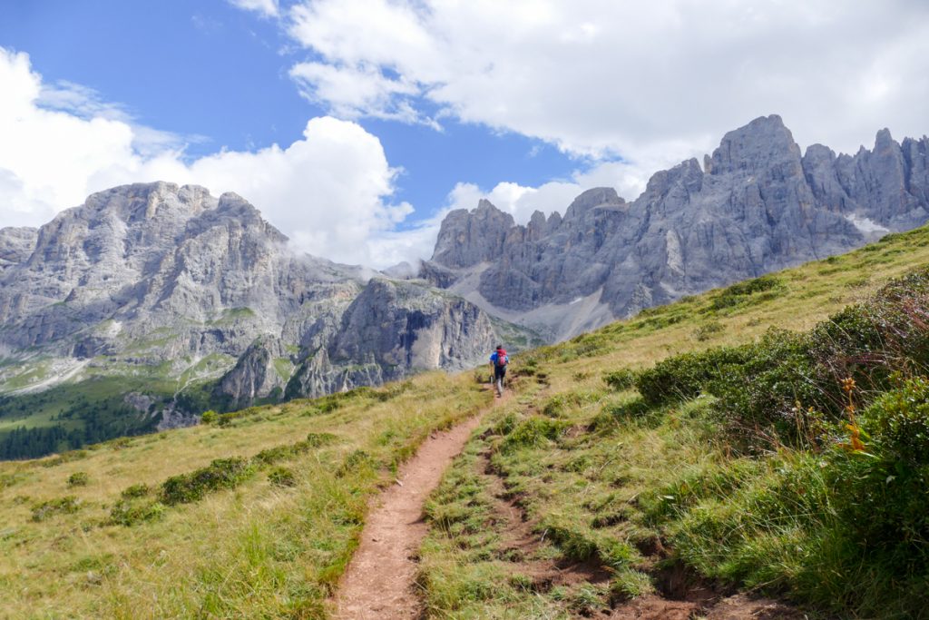 Cristo Pensante: trekking sul Monte Castellazzo dal Passo Rolle