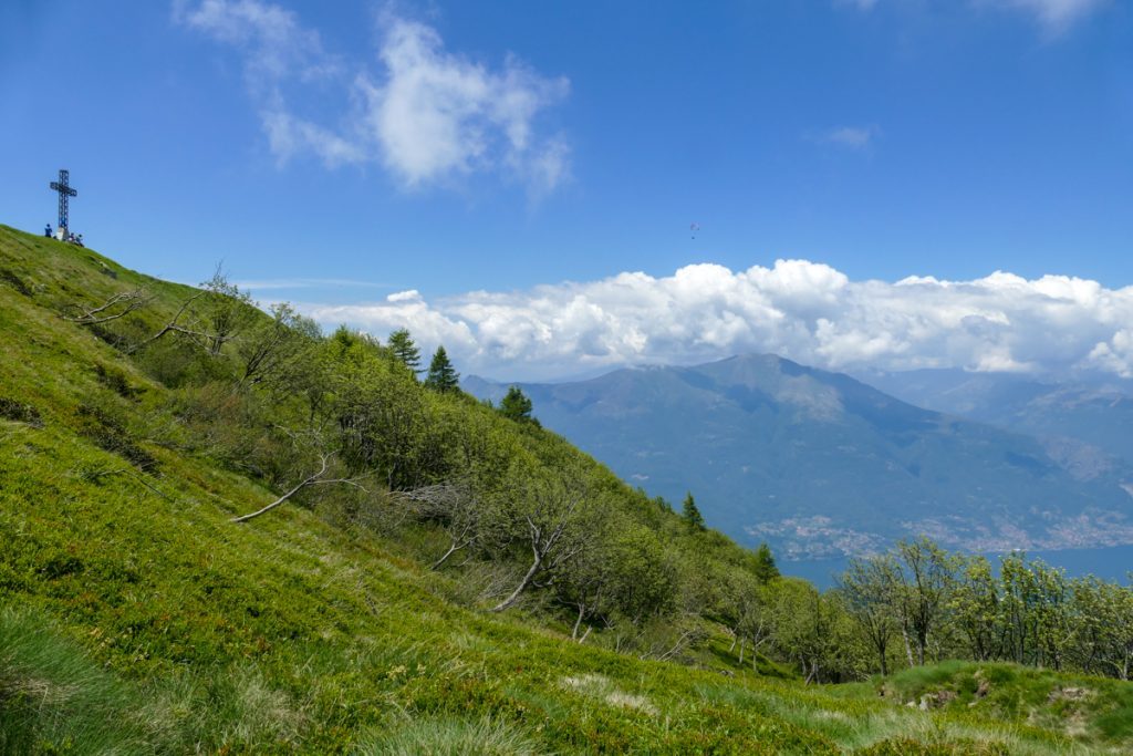 Alpe Giumello, escursione alla Croce di Muggio