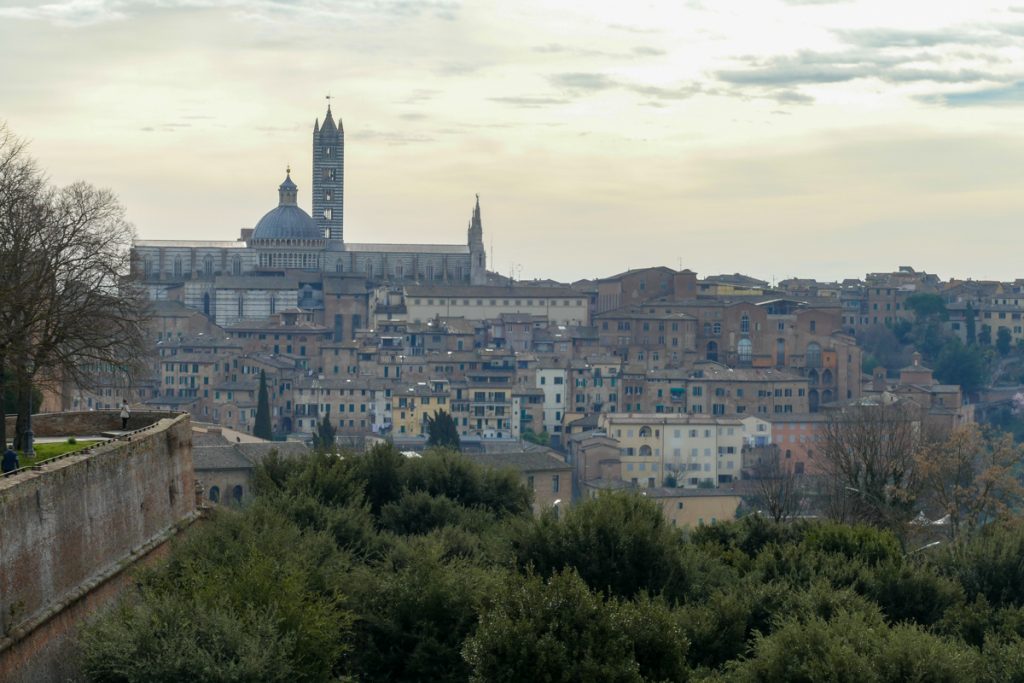 Visitare Siena in un giorno: itinerario a piedi (con mappa!)