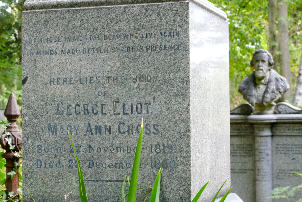 Tomba della poetessa George Eliot