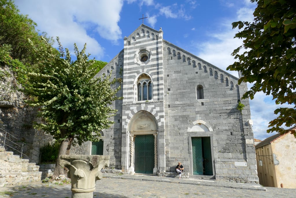 Cosa vedere a Portovenere e dintorni My Scratch Map - Travel Blog La Chiesa di San Lorenzo